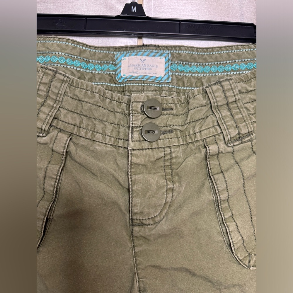 American Eagle 🦅 cuffed shorts - Picture 2 of 9